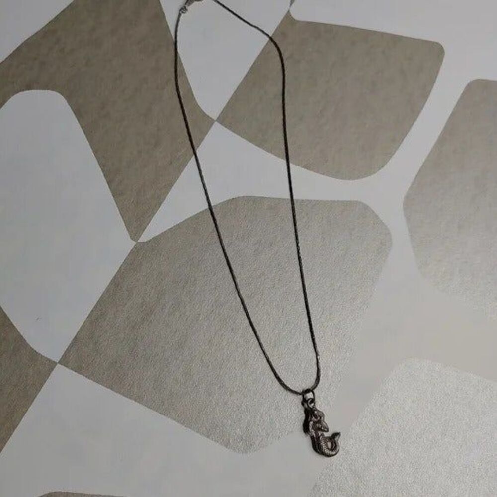 8KG Stamped Mermaid Charm on a Delicate Chain